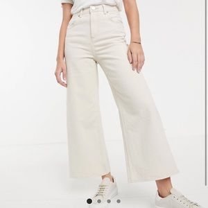 Wide leg jeans
